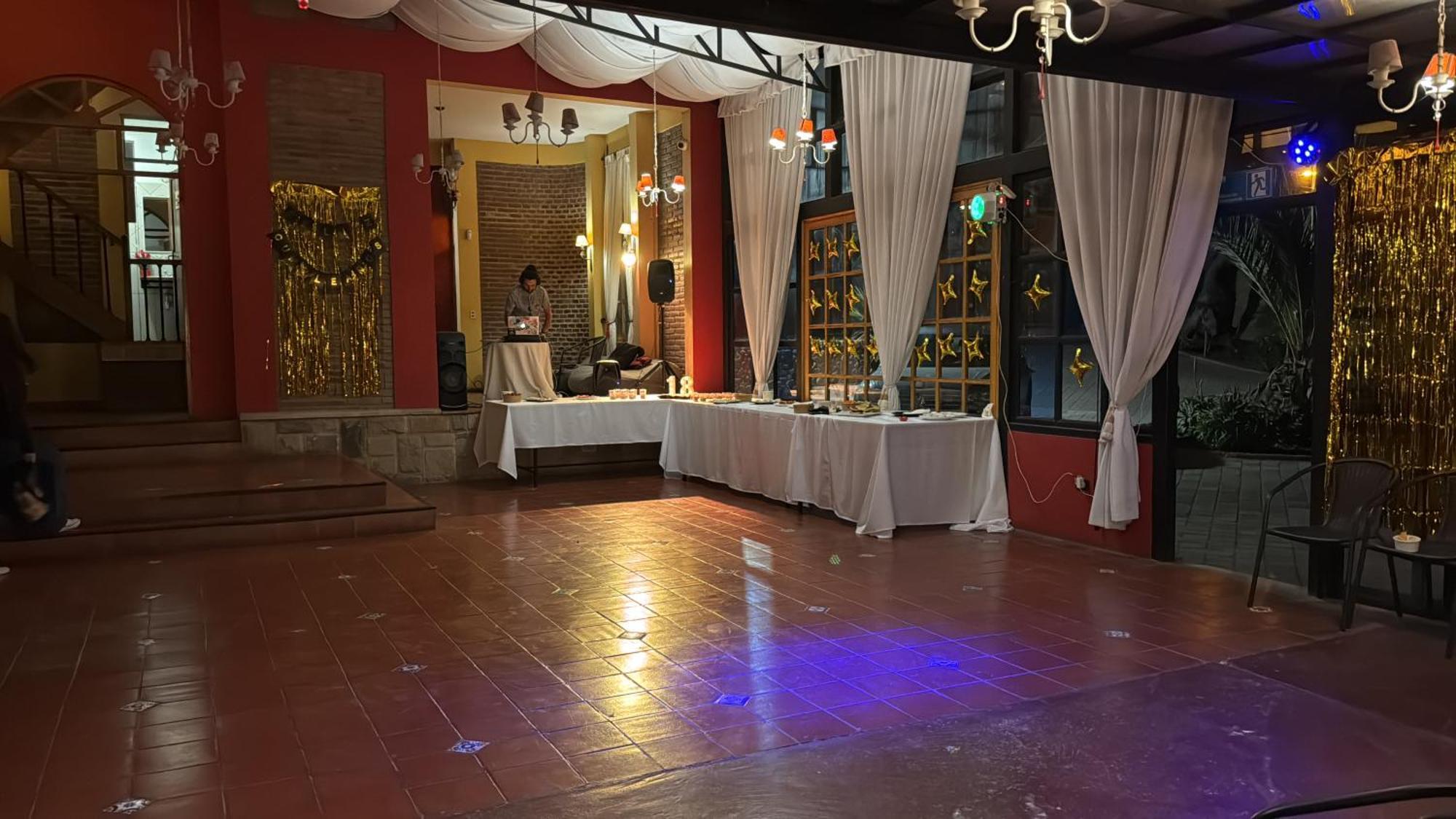 Casona Con Salon De Eventos La Serena